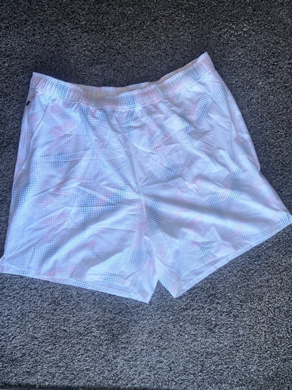 DSG Men’s Large White Athletic Shorts with Subtle Pink & Blue Accent
